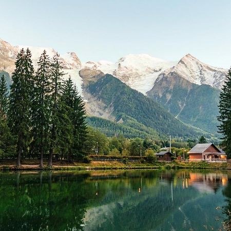 Apartment Au Bon Coin - Luxury Chamonix Hidden Haven, Mont Blanc View, Hot Tub And Garden Экстерьер фото