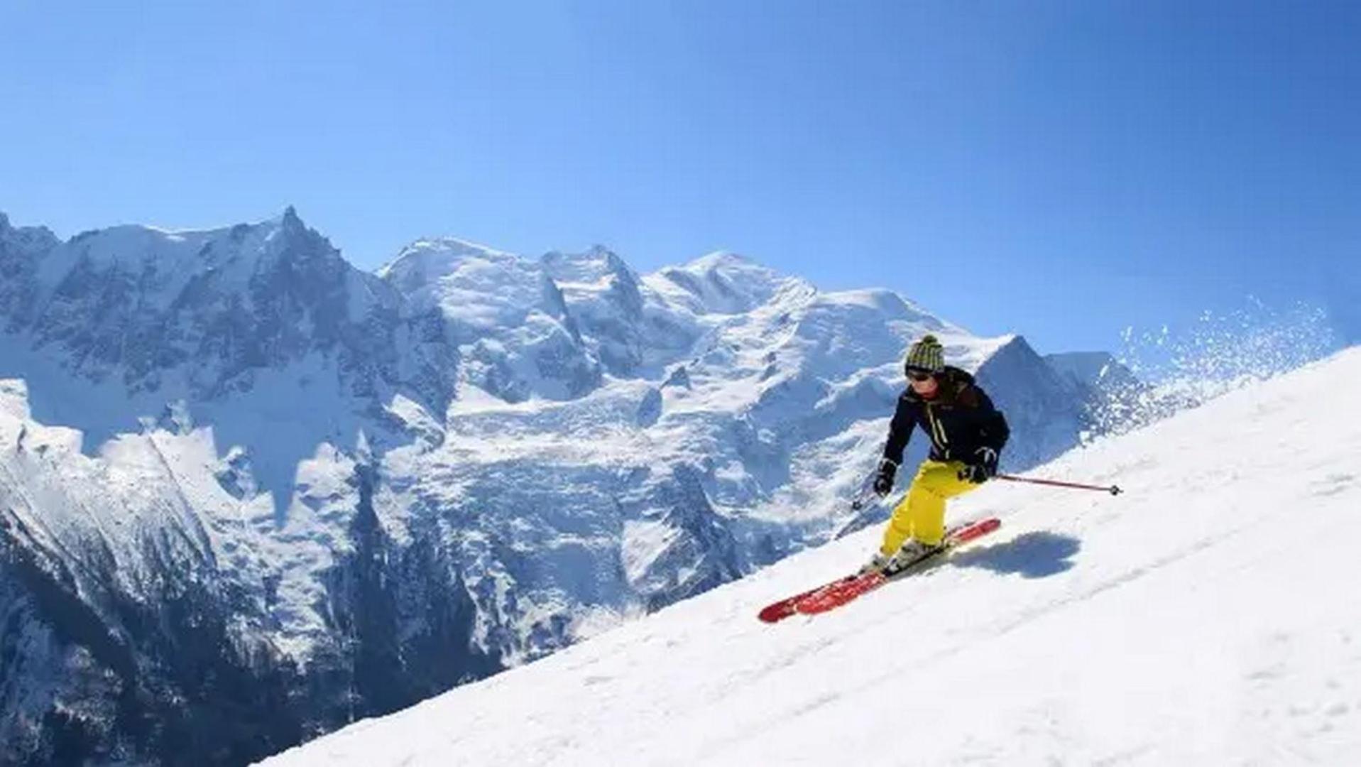 Apartment Au Bon Coin - Luxury Chamonix Hidden Haven, Mont Blanc View, Hot Tub And Garden Экстерьер фото