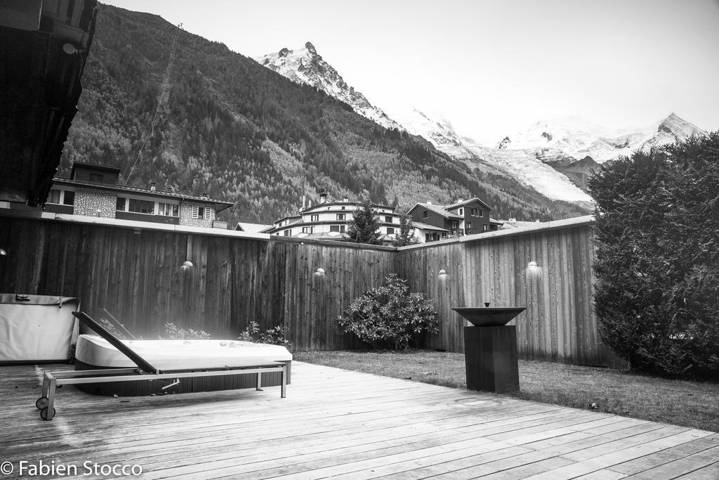 Apartment Au Bon Coin - Luxury Chamonix Hidden Haven, Mont Blanc View, Hot Tub And Garden Экстерьер фото